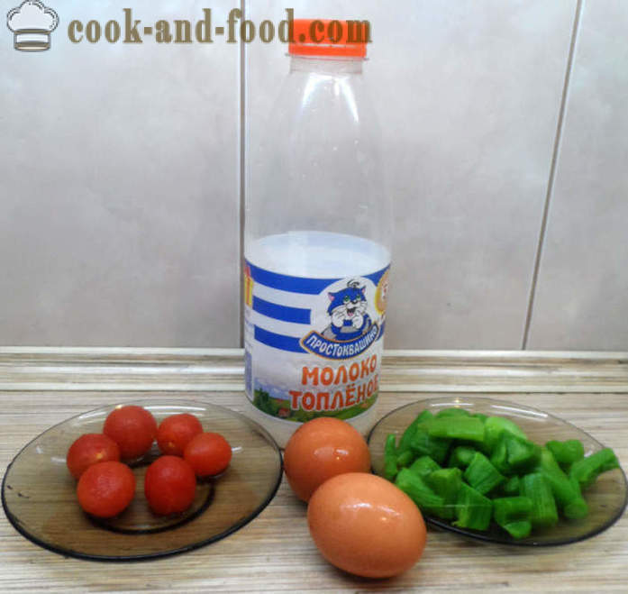 Omelette à vapeur dans multivarka avec du lait et des légumes - comment faire cuire des œufs brouillés pour un couple, avec une étape par étape des photos de recettes