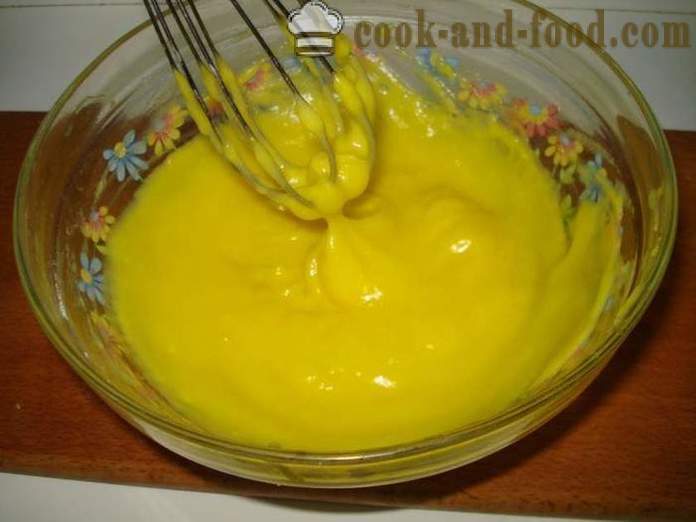 Crème anglaise au micro-ondes - comment faire cuire la crème sur les jaunes, une étape par étape des photos de recettes