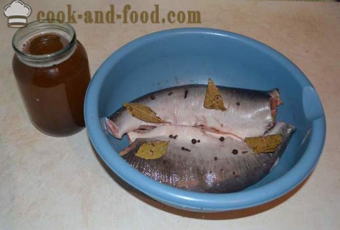 Le saumon rose est salée - comment décaper rapidement le saumon rose à la maison, étape par étape les photos de recettes