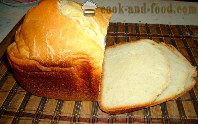 Simple pain fait maison dans la machine à pain - comment faire cuire du pain dans la machine à pain à la maison, étape par étape les photos de recettes