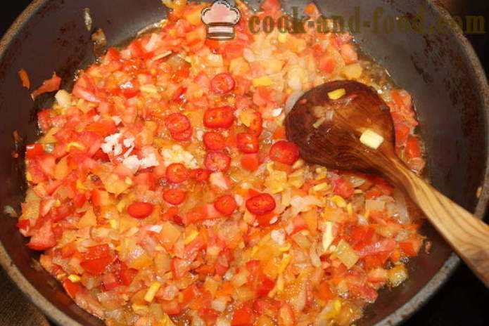 Boulettes de viande avec du riz et de la sauce - comment faire cuire les boulettes de viande avec la sauce et les légumes, avec une étape par étape des photos de recettes