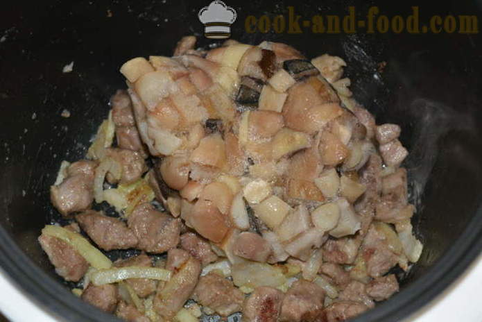 Porc aux champignons à multivarka comme goulasch - comment faire cuire porc aux champignons à multivarka, étape par étape des photos de recettes
