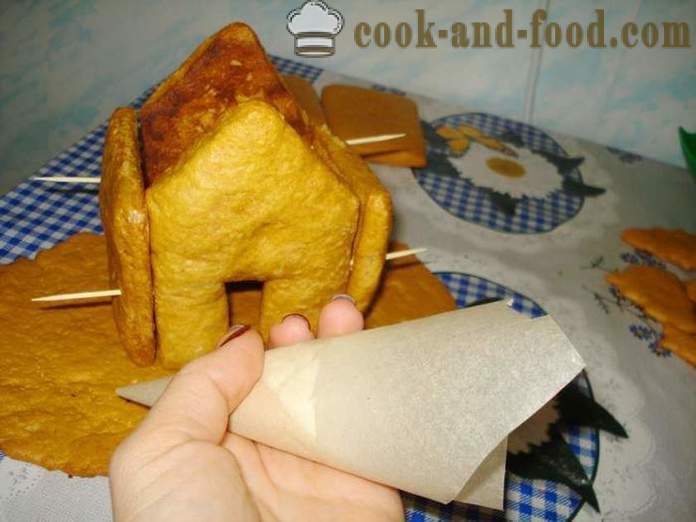Maison de pain d'épice de pâte de pain d'épice avec vos mains - comment faire une maison de pain d'épice à la maison, étape par étape les photos de recettes