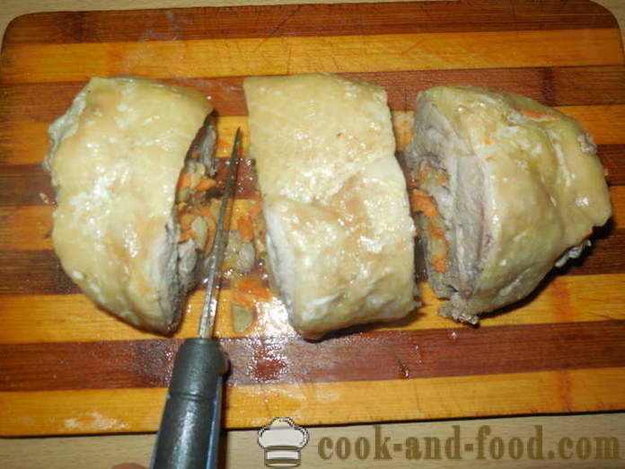Rouleau de cuisse de dinde cuite au four avec des champignons - comment faire cuire un roulade de dinde au four, avec une étape par étape des photos de recettes