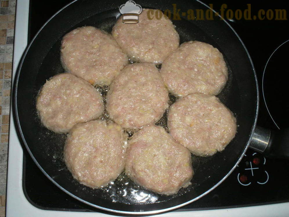 Délicieux hamburgers maison de viande hachée - comment faire cuire des hamburgers à la maison, photos étape par étape recette