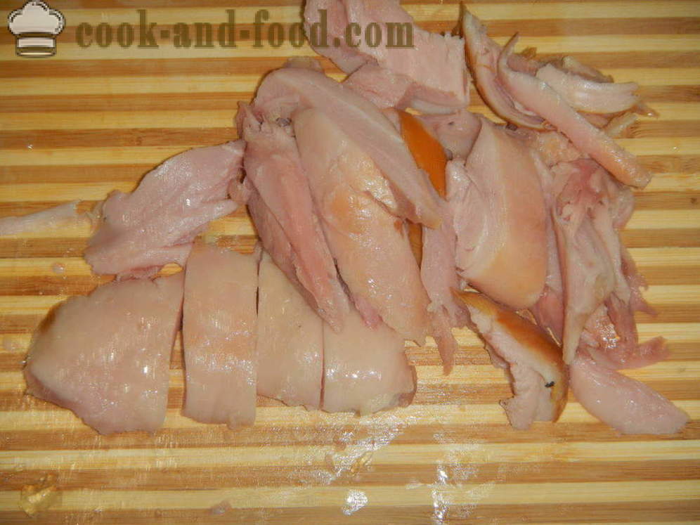 Soupe de poulet aux petits pois - comment faire cuire la soupe aux petits pois frais ou congelés, avec une étape par étape des photos de recettes