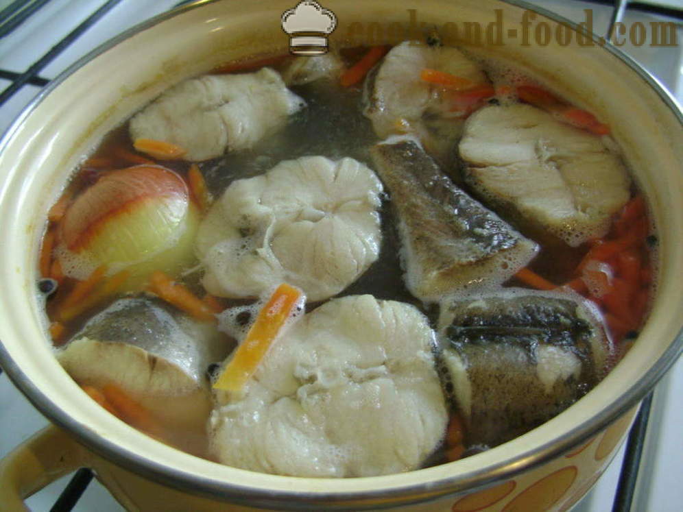 Lenten soupe de poisson de colin avec du riz - comment faire cuire la soupe de poisson avec Heck, étape par étape des photos de recettes