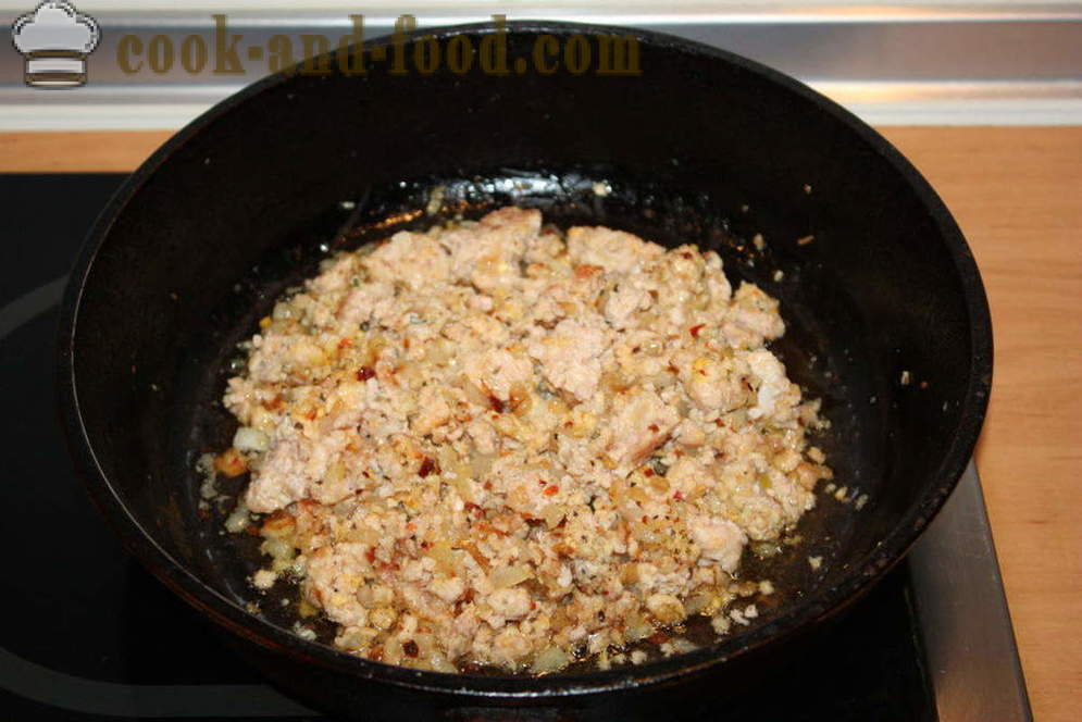 Casserole de la viande avec des courgettes et des tomates - comment faire cuire la viande cocotte dans le four, avec une étape par étape des photos de recettes