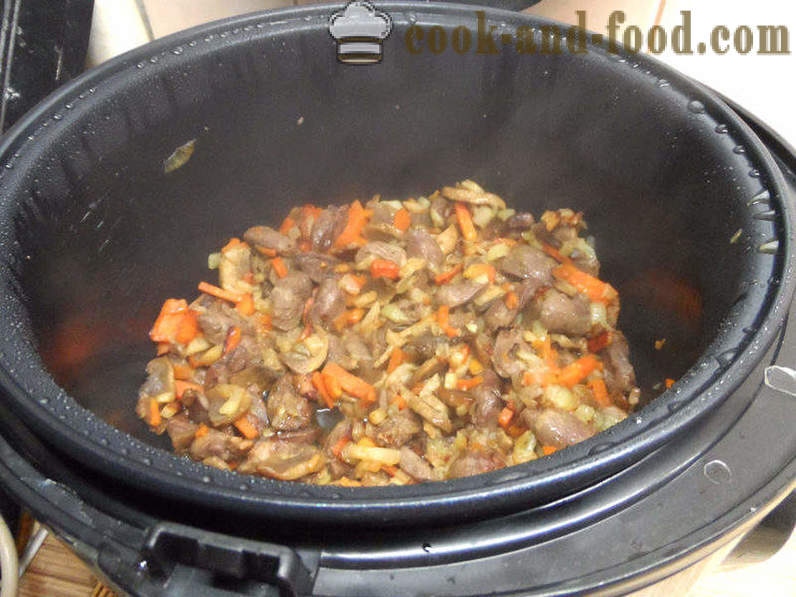 Coeurs de poulet aux champignons dans multivarka - comment faire cuire les coeurs de poulet aux champignons, une étape par étape des photos de recettes