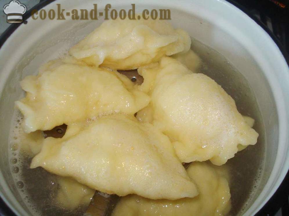 Quenelles de pommes de terre et les oignons - comment faire des boulettes de pommes de terre, étape par étape des photos de recettes