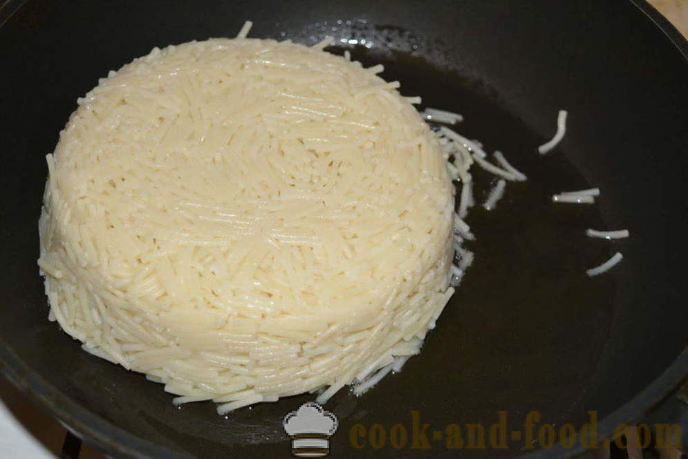Comment Faire bouillir les nouilles pour la garniture - comment faire cuire les pâtes pour le garder collés ensemble, étape par étape les photos de recettes
