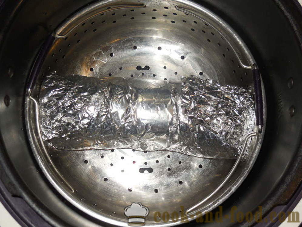 Rouleau de viande de vapeur avec des œufs de caille - comment faire cuire le pain de viande avec des œufs pour un couple, avec une étape par étape des photos de recettes