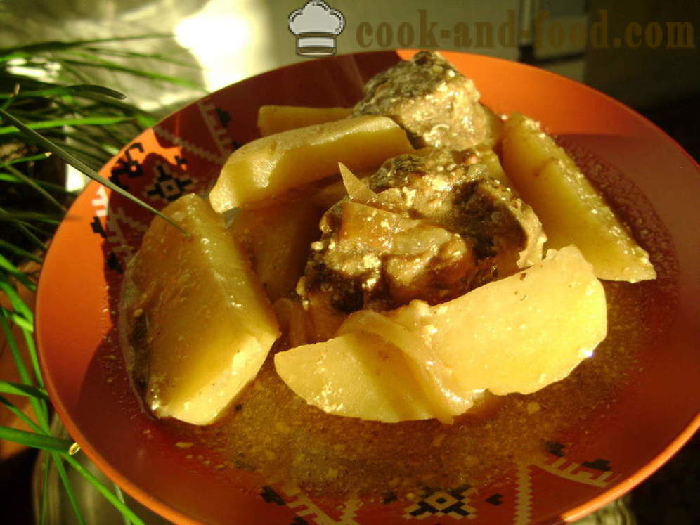 Ragoût de pommes de terre au foie de boeuf - comment faire cuire un ragoût de pommes de terre avec le foie dans une poêle à frire, une étape par étape des photos de recettes