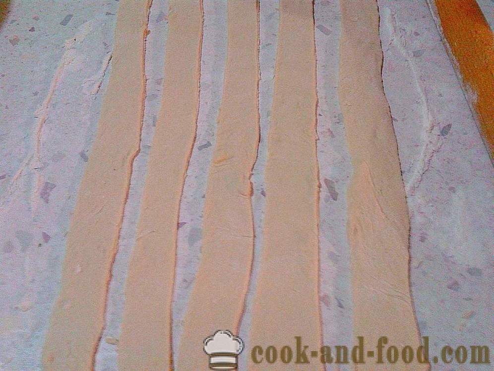 Saucisses en pâte à frire skovorode- comment faire des saucisses en pâtisserie à la maison, étape par étape les photos de recettes