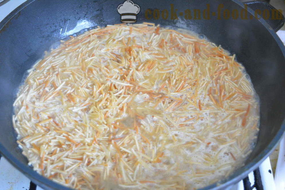 Nouilles frites dans une casserole - comment faire cuire les vermicelles-frites sans cobweb drainer l'eau, étape par étape les photos de recettes