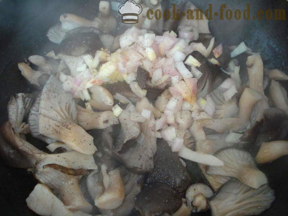 Pleurotes sautées avec des oignons et des épices - comment faire cuire pleurotes sautées, étape par étape des photos de recettes