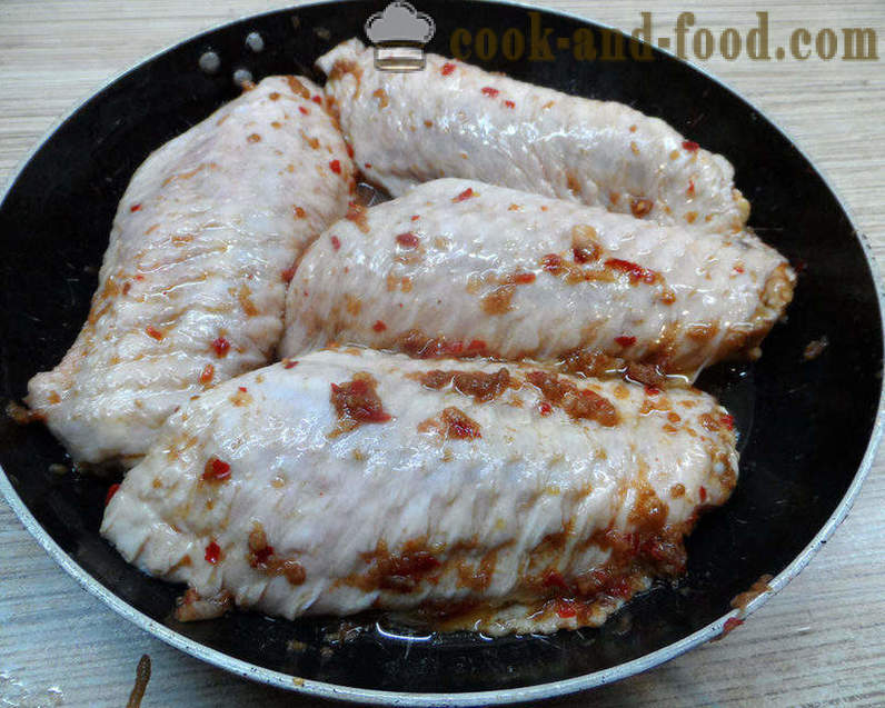 Ailes de dinde au four - comment cuire des ailes de dinde sont délicieux, avec une étape par étape des photos de recettes