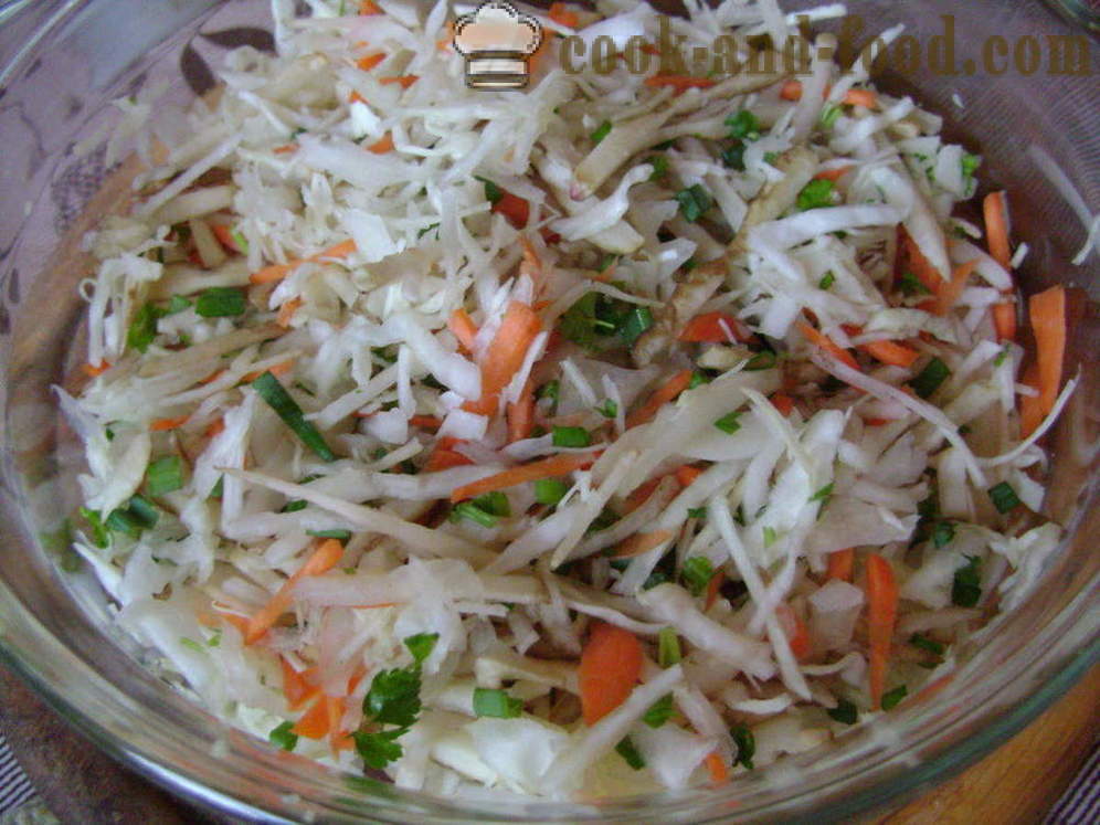 La vitamine salade de chou, les carottes, topinambour - comment faire une salade de vitamine, une étape par étape des photos de recettes