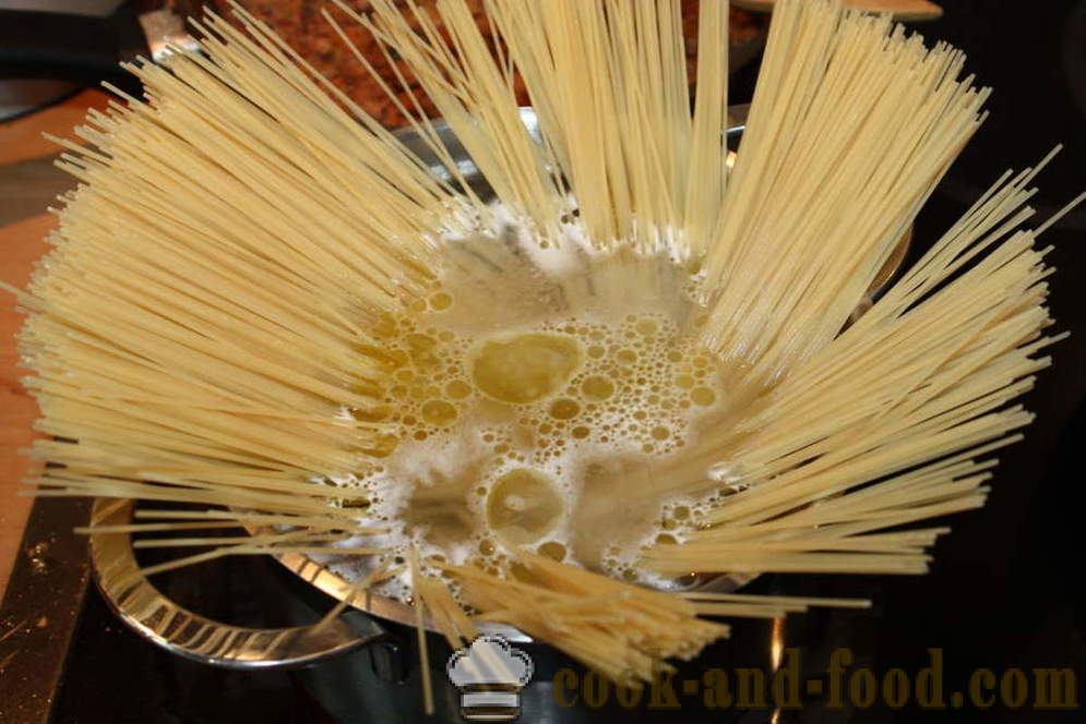Spaghetti à la sauce bolognaise - comment faire cuire des spaghettis bolognaise, étape par étape des photos de recettes