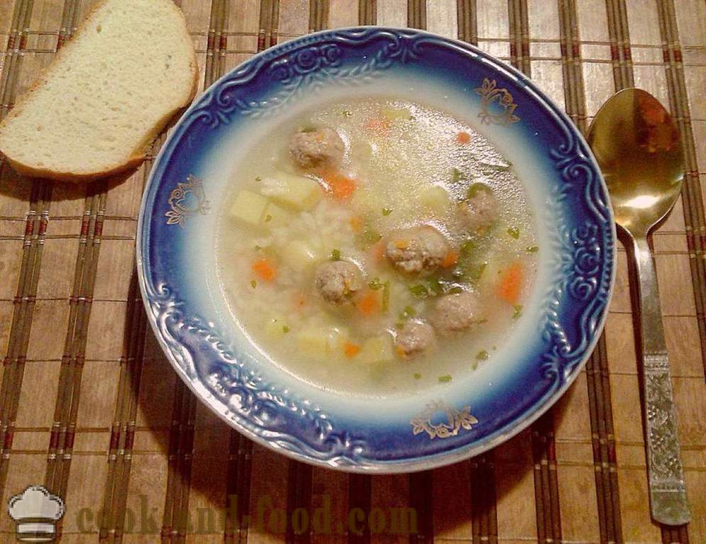 Soupe simple avec boulettes de viande et riz - comment faire cuire la soupe aux boulettes de viande à multivarka, étape par étape des photos de recettes