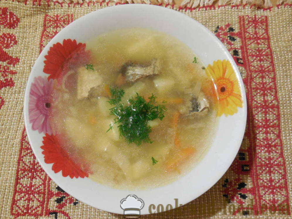 Soupe de poisson en conserve dans multivarka - comment faire cuire la soupe de poisson de conserve, étape par étape des photos de recettes
