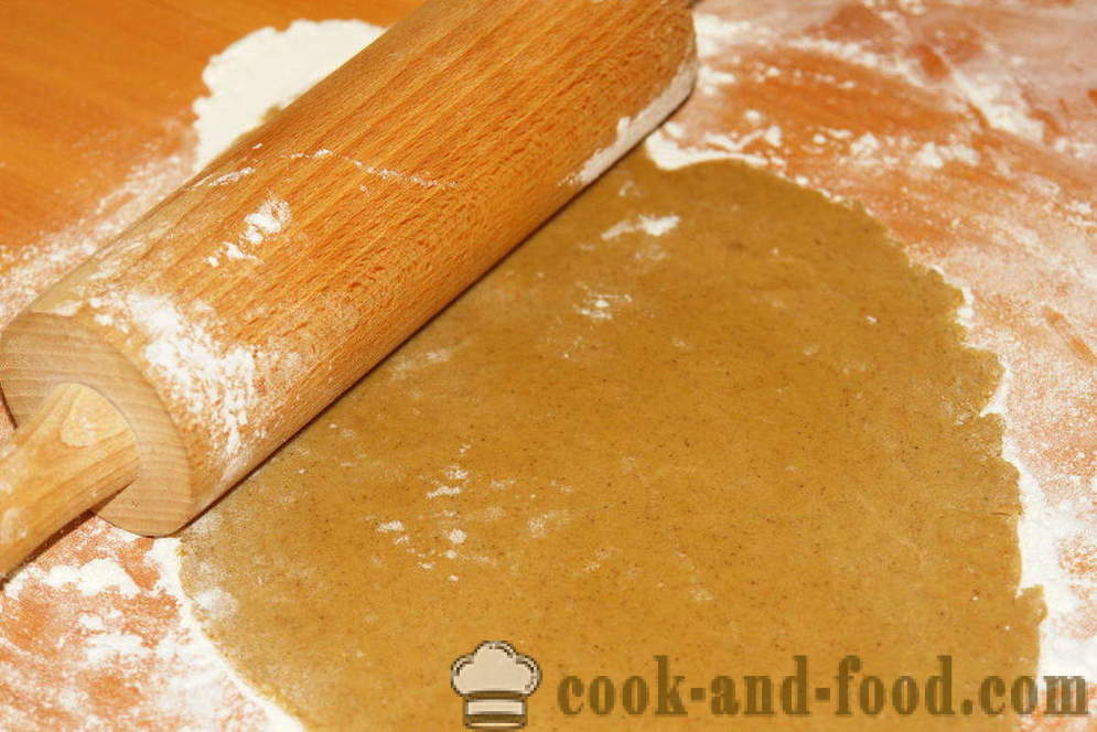 Petits gâteaux de Noël avec de la cannelle et de miel - comment faire une maison de pain d'épice, photos étape par étape recette