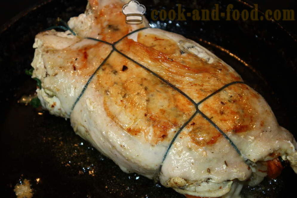 Rouleau de poulet farci aux légumes dans le four - comment préparer rouleau de filet de poulet, photos étape par étape recette