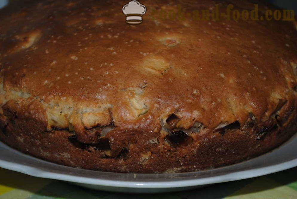 Gâteau de pain d'épice sur kéfir avec des pommes et des noix - comment faire cuire un gâteau avec le kéfir, une étape par étape des photos de recettes
