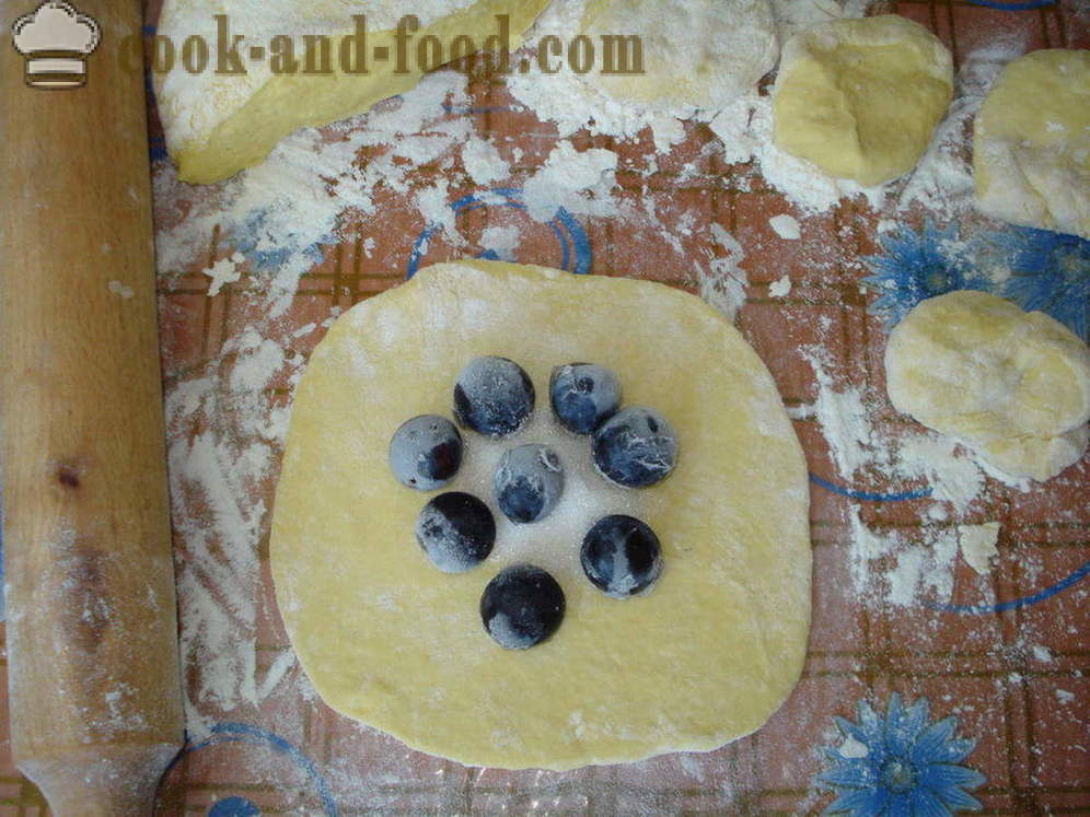 Les boulettes avec de grandes baies d'origine - comment faire cuire des boulettes avec des baies, étape par étape des photos de recettes
