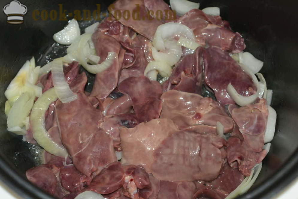 Tendre foie de poulet avec des pommes de terre dans multivarka - comment faire cuire les pommes de terre avec le foie de poulet dans multivarka, étape par étape des photos de recettes