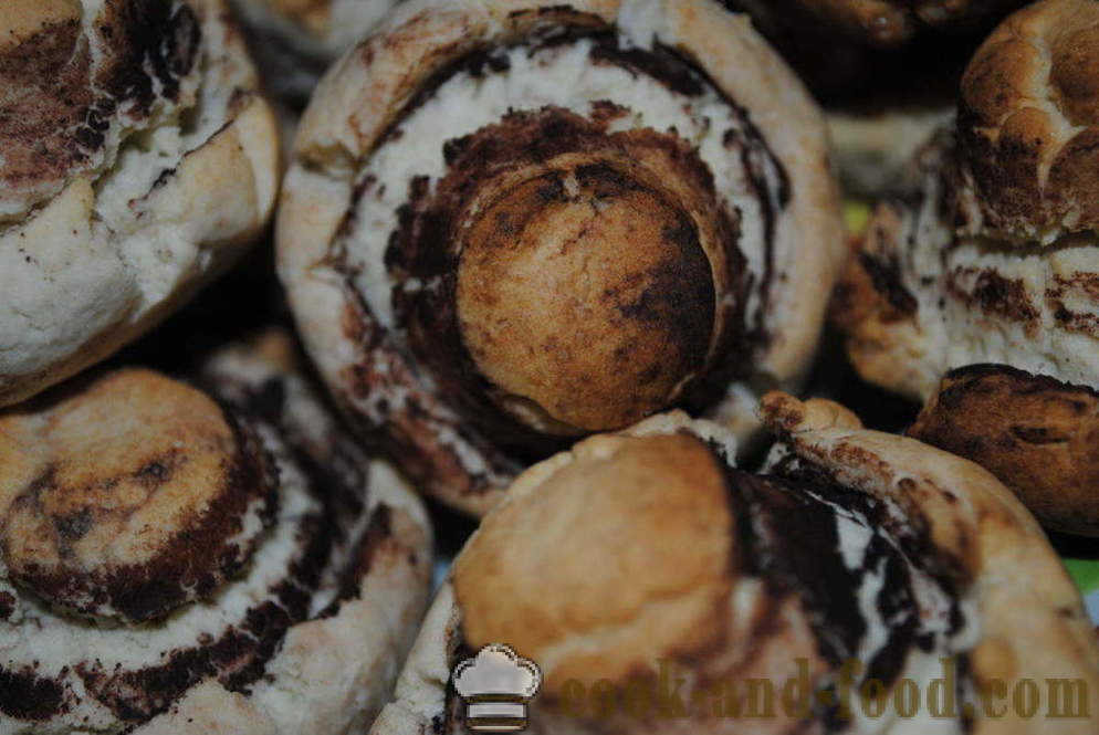Délicieux biscuits faits maison avec des champignons d'amidon - comment faire cuire des biscuits, champignons photos étape par étape recette