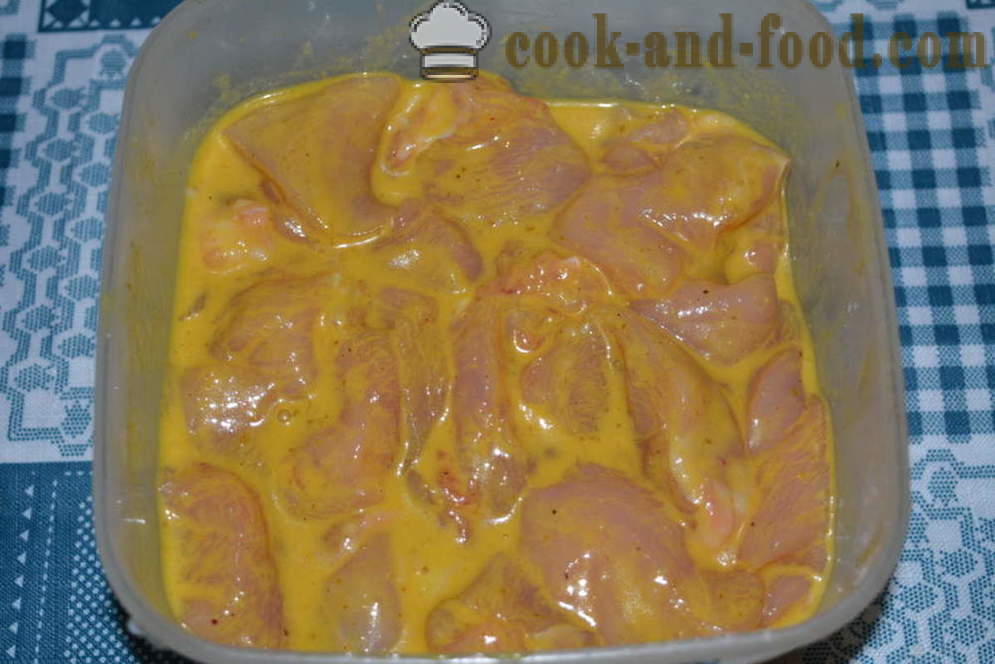 Délicieuse poitrine de poulet frit dans une casserole - comment faire cuire une poitrine juteuse de poulet dans une poêle à frire, une étape par étape des photos de recettes