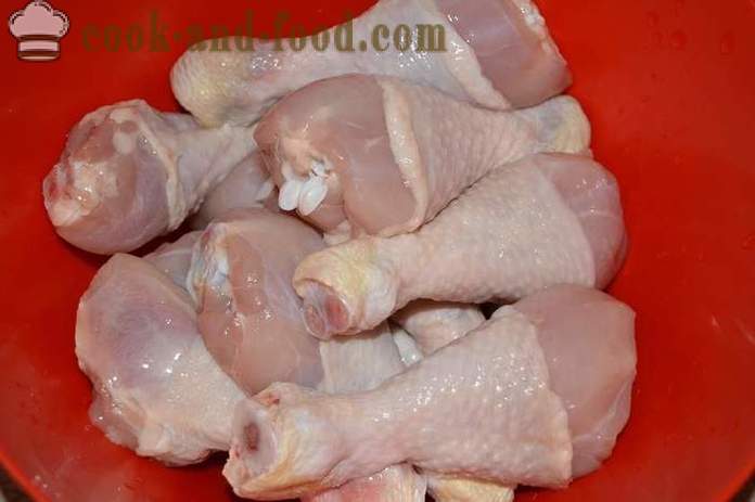 Cuisse de poulet dans multivarka avec des légumes et sauce - à la fois délicieux à cuire pilons de poulet à multivarka, photos étape par étape recette