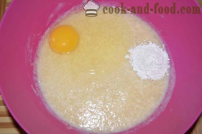Manna sur yaourt avec canneberges, baies cuites sans farine dans le four - comment préparer le yaourt avec la manne dans le four, avec une étape par étape des photos de recettes