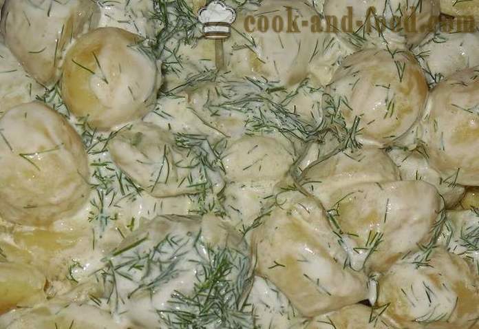 Délicieux pommes de terre à la crème sure à l'aneth et l'ail - comment faire cuire un délicieux pommes de terre nouvelles, une recette simple avec une photo