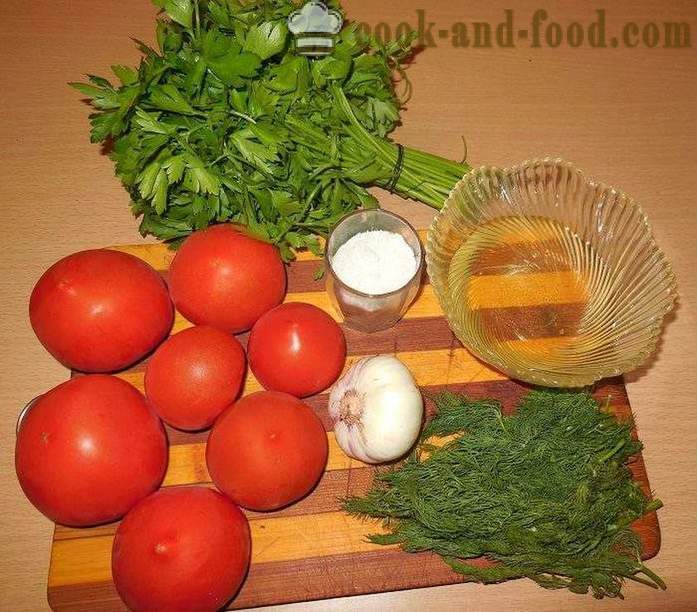 Tomates salées rapide à l'ail et des herbes dans une casserole - recette pour la tomate, décapés avec photos