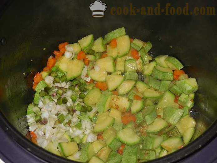 Ragoût de légumes avec des courgettes, choux et pommes de terre dans multivarka - comment faire cuire le ragoût de légumes - recette pas à pas, avec des photos