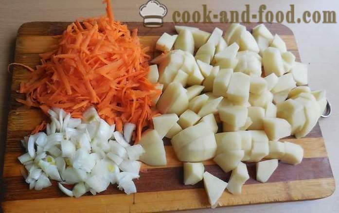 Soupe de choucroute dans multivarka - comment faire cuire la soupe aigre avec la langue et habillée avec de l'ail et le lard, une étape recette pas à pas avec des photos.