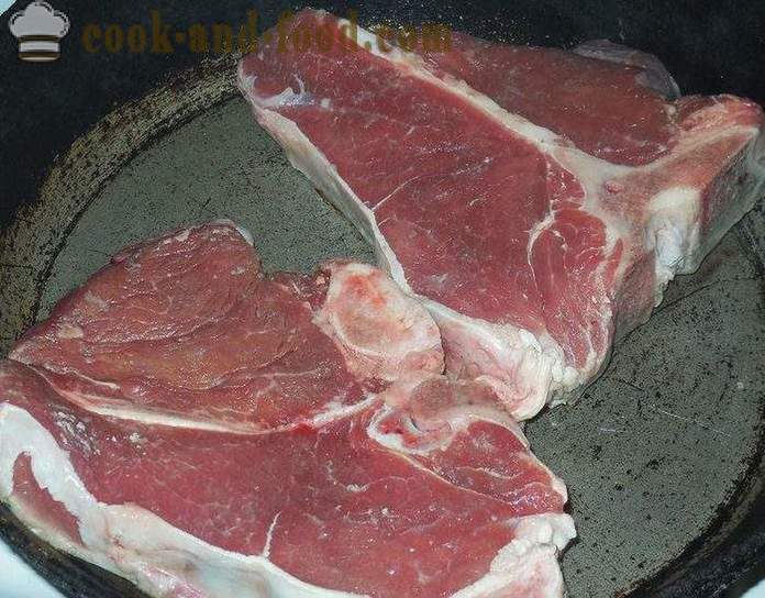 Steak de boeuf délicieux et juteux ou du porc Ti Bon - cuisson complète de la viande à rôtir - une étape par étape des photos de recettes