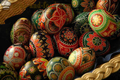 L'histoire des oeufs de Pâques - où la tradition est allé et pourquoi les oeufs teints Pâques en pelures d'oignon