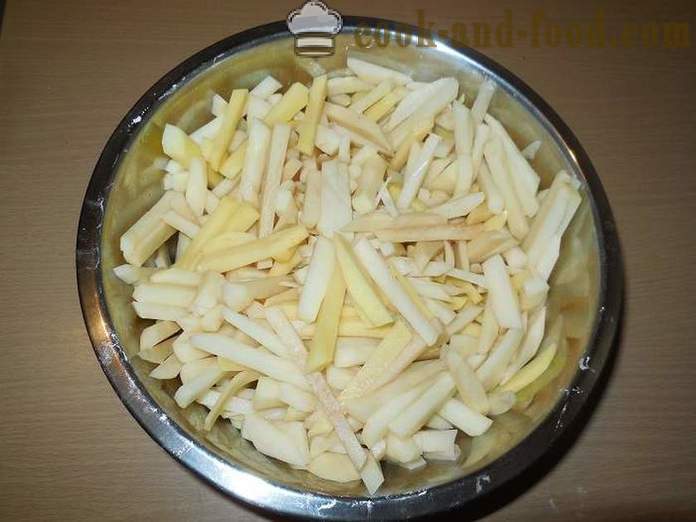 Pommes de terre frites dans une casserole avec le lard et les œufs - comment faire cuire de délicieuses pommes de terre frites et correctement, étape recette pas à pas avec des photos.