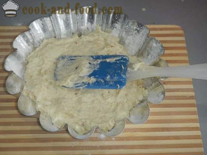 Petit gâteau simple noix sur kéfir - comment faire cuire un gâteau à la maison, étape par recette pas à pas avec des photos.