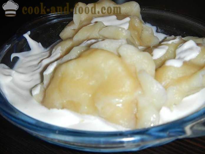 Boulettes délicieux avec des pommes de terre et crème sure. Comment faire cuire les boulettes avec des pommes de terre - étape recette pas à pas avec des photos.