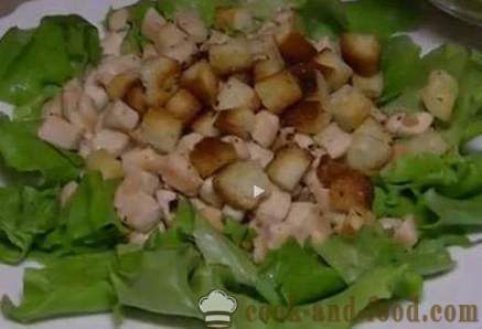 Salade César avec croûtons - une recette classique avec des photos et des vidéos. Comment préparer une salade César et vinaigrette