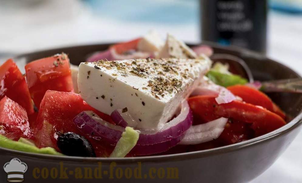 Comment préparer l'assaisonnement pour la salade grecque - Recettes vidéo à la maison